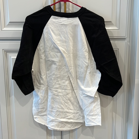 Primitive T-shirt - Picture 3 of 4